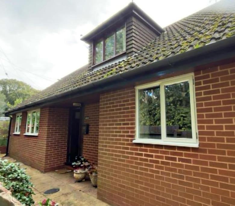 Apartment Church View, Poltimore Village - Near